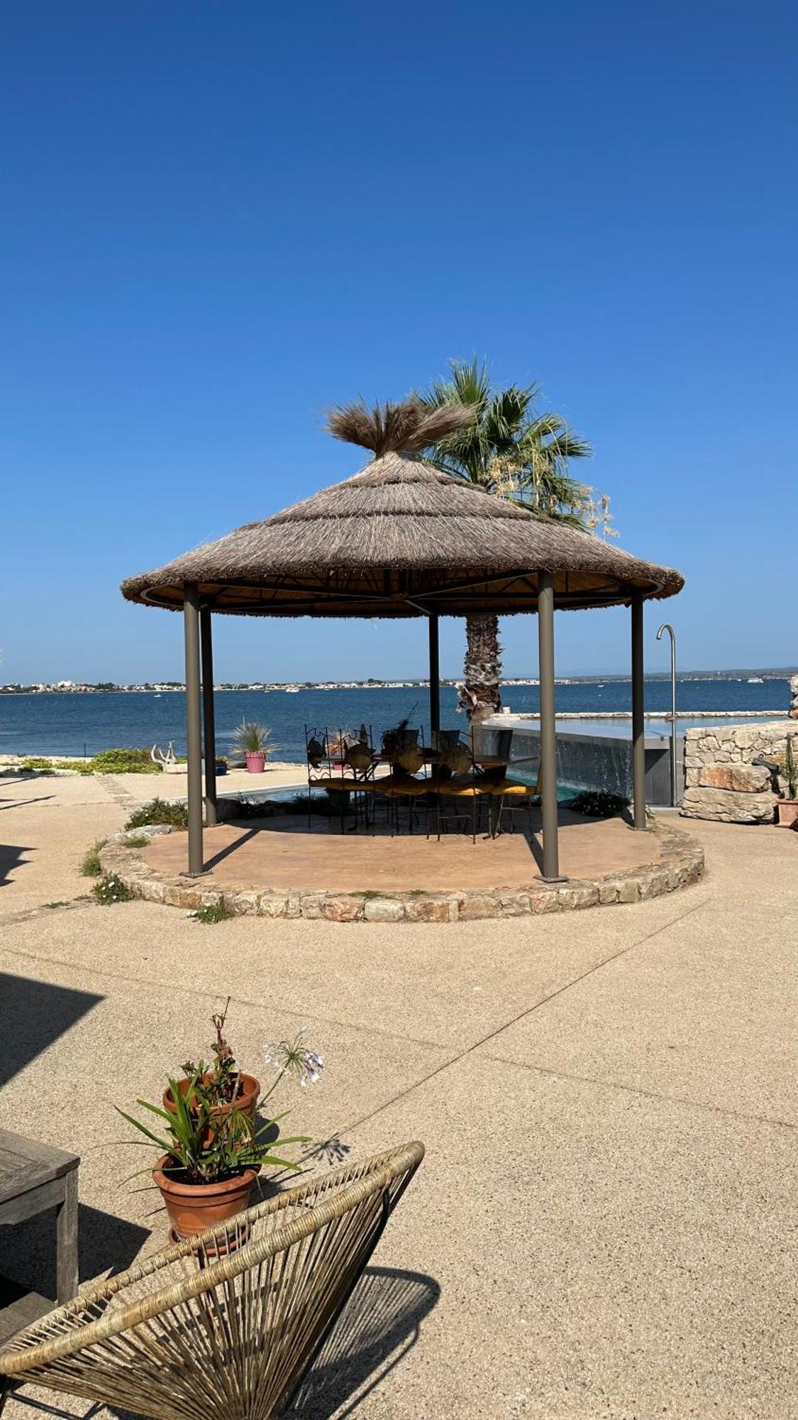Bed and Breakfast Les Pieds Dans L'Eau à Sète Extérieur photo