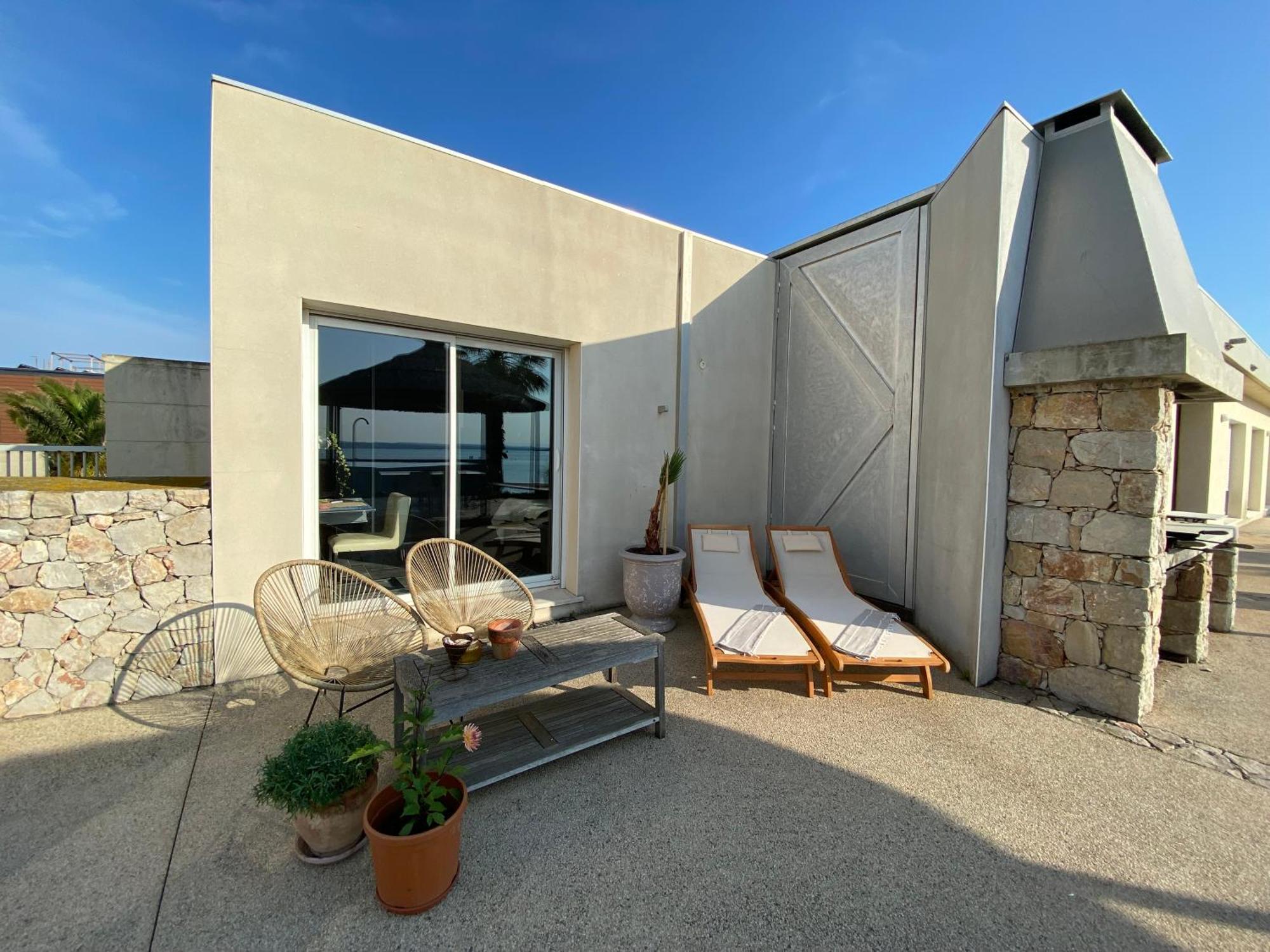 Bed and Breakfast Les Pieds Dans L'Eau à Sète Extérieur photo