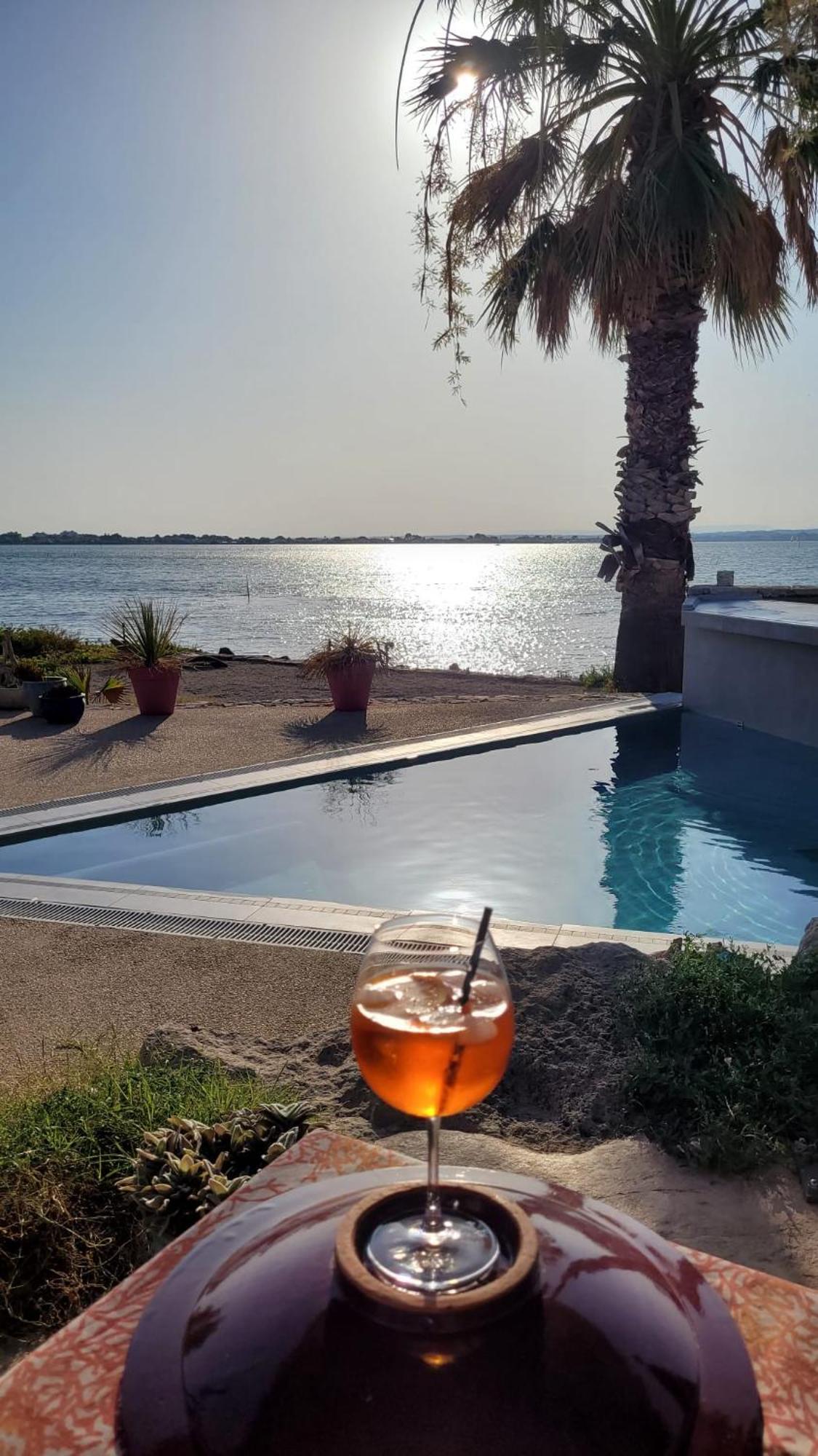 Bed and Breakfast Les Pieds Dans L'Eau à Sète Extérieur photo