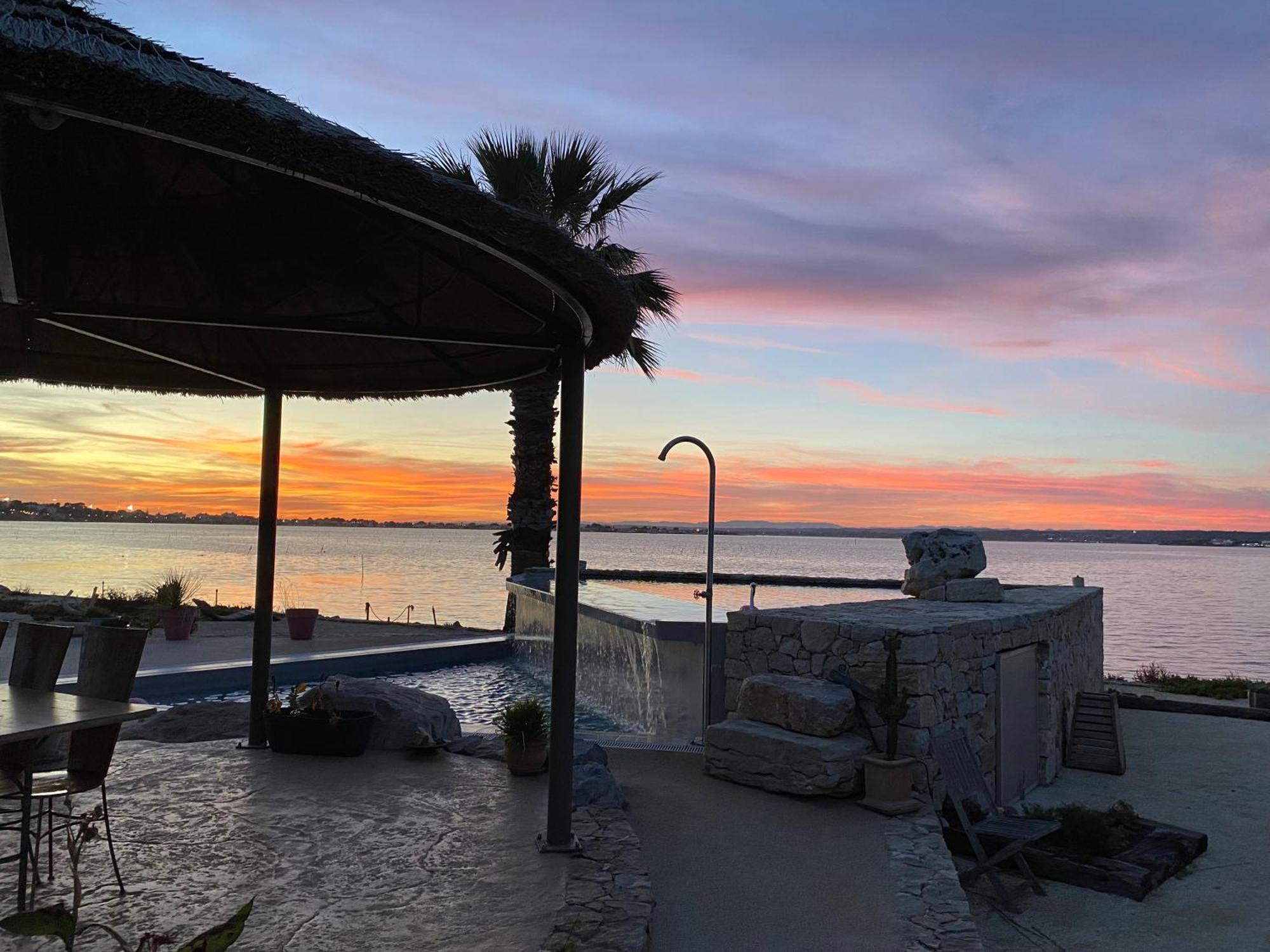Bed and Breakfast Les Pieds Dans L'Eau à Sète Extérieur photo